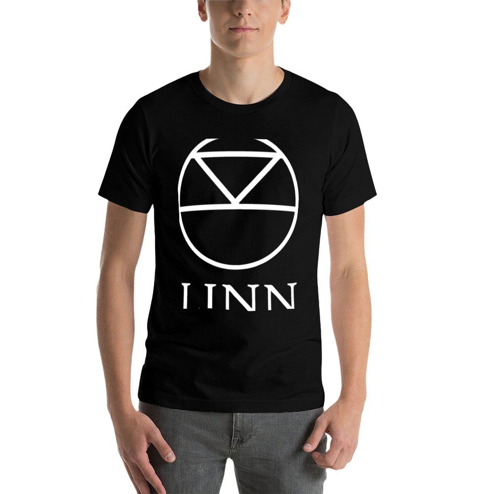 BEST SELLER - T-shirt Linn Pro - Anime Merchandise For Men recensione e prezzo