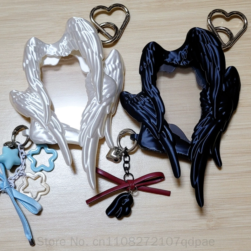 Porta Fotocard con Ali d'Angel - Anime Merchandise Bag recensione e prezzo